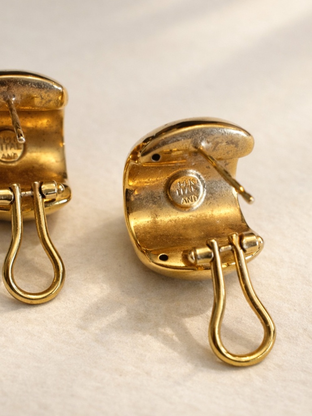 Vintage Polished 14K Gold Dome Pierced Earrings - Sculpted Statement Hoops - Picture 2 of 4